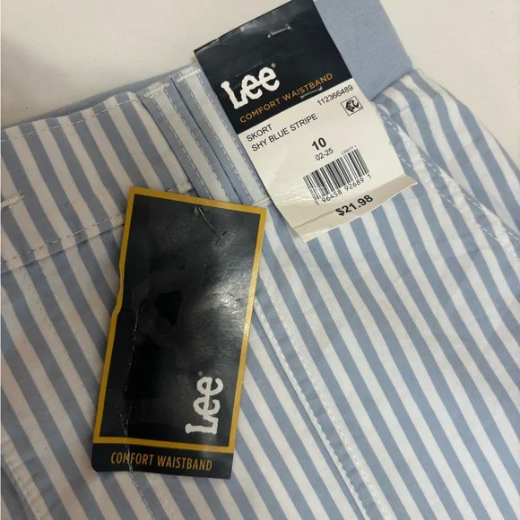 NWT Lee Women’s Mid Rise White & Shy Blue Stripe Cotton Blend Skort, Size 10 - Picture 8 of 15